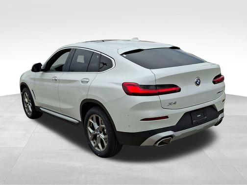 2023 BMW X4 xDrive30i