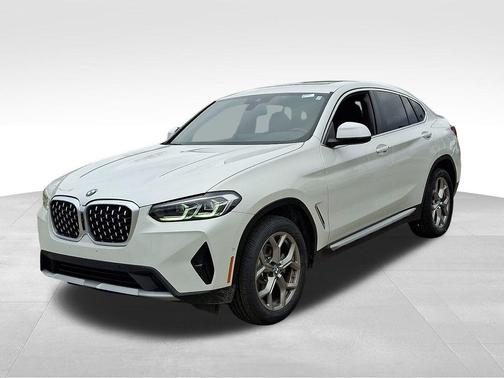 2023 BMW X4 xDrive30i