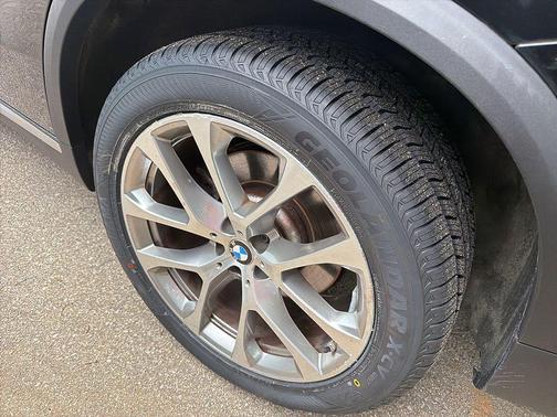 Black Sapphire Metallic 2022 BMW X5 xDrive40i