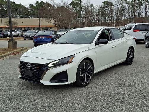 2024 Nissan Altima SR FWD