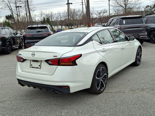 2024 Nissan Altima SR FWD