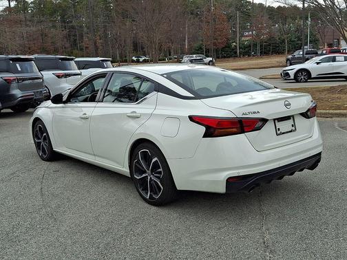 2024 Nissan Altima SR FWD