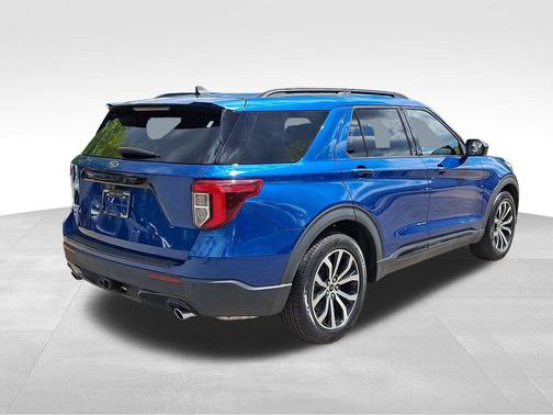 Atlas Blue Metallic 2022 Ford Explorer ST-Line