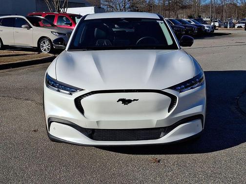 2023 Ford Mustang Mach-E Select