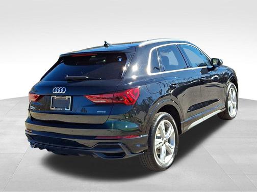 2022 Audi Q3 45 S line Premium Plus