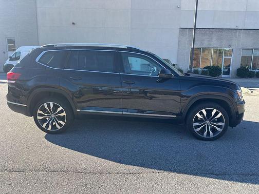 2019 Volkswagen Atlas 3.6L SEL Premium