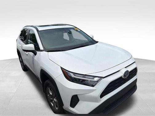 Ice Cap 2024 Toyota RAV4 Hybrid XLE