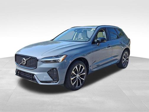 Thunder Grey Metallic 2023 Volvo XC60 B5 Plus Dark Theme