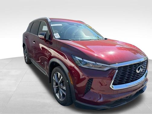 Deep Bordeaux 2023 INFINITI QX60 Luxe