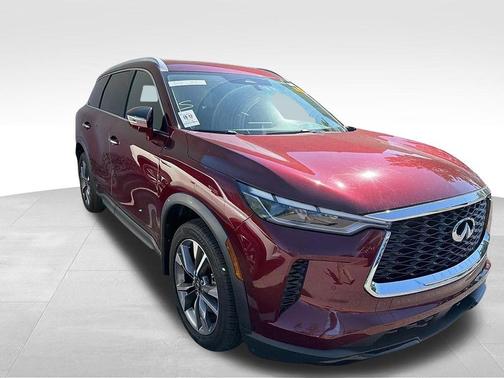 Deep Bordeaux 2023 INFINITI QX60 Luxe