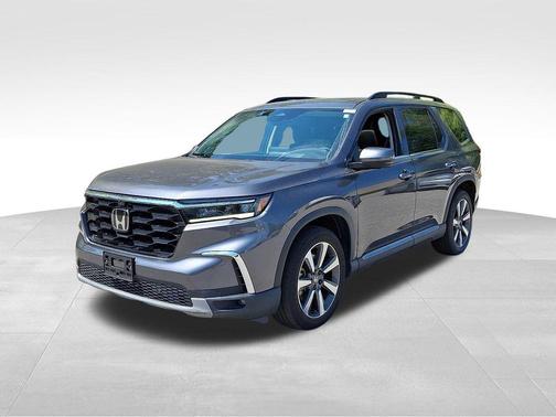 Modern Steel Metallic 2023 Honda Pilot AWD Elite
