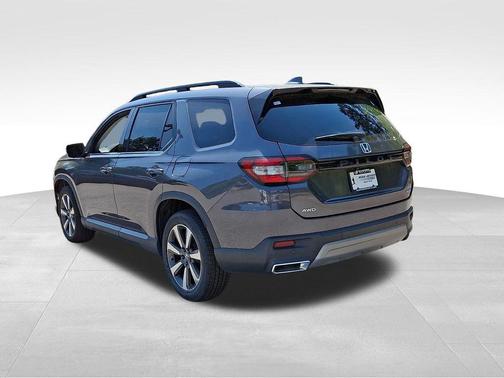 Modern Steel Metallic 2023 Honda Pilot AWD Elite