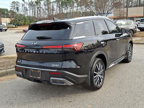 2025 INFINITI QX60 SENSORY