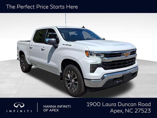 Summit White 2022 Chevrolet Silverado 1500 LT