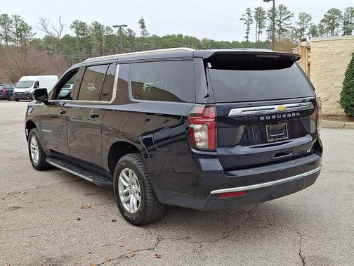 2023 Chevrolet Suburban LT