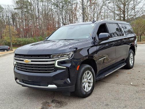 2023 Chevrolet Suburban LT