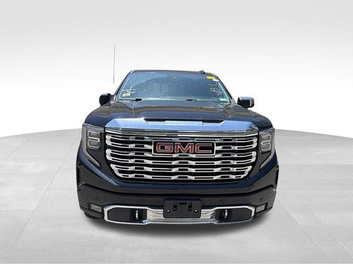Onyx Black 2022 GMC Sierra 1500 Denali