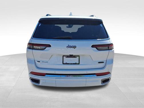 Bright White Clearcoat 2023 Jeep Grand Cherokee L Overland