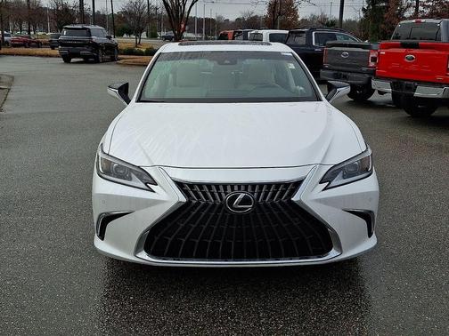 2025 Lexus ES 350 Base