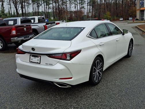 2025 Lexus ES 350 Base