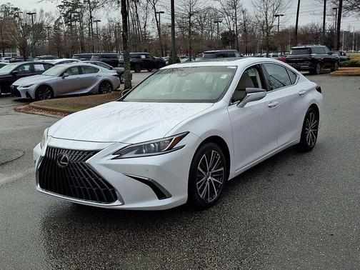 2025 Lexus ES 350 Base