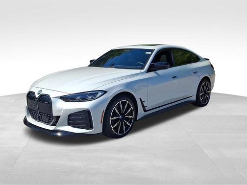 Mineral White Metallic 2024 BMW i4 Gran Coupe M50