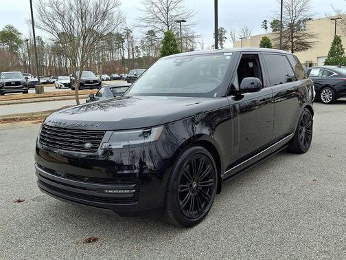 2025 Land Rover Range Rover SE