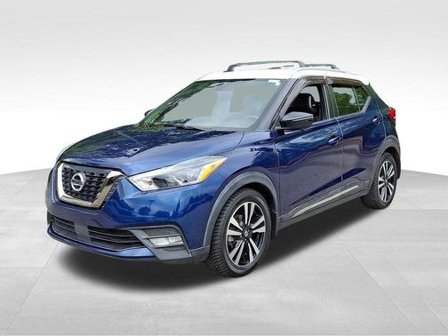 Deep Blue Pearl/Fresh Powder 2020 Nissan Kicks SR