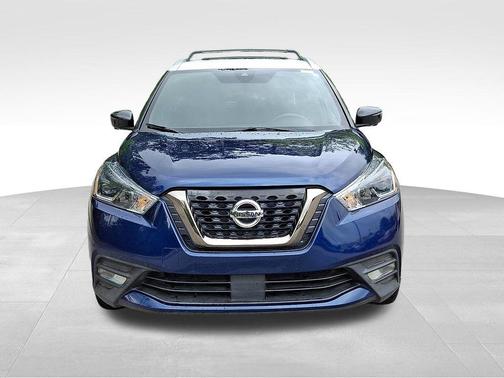 Deep Blue Pearl/Fresh Powder 2020 Nissan Kicks SR