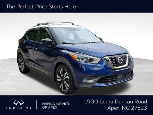 Deep Blue Pearl/Fresh Powder 2020 Nissan Kicks SR