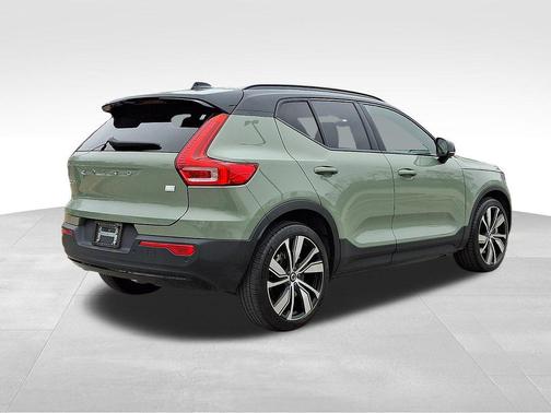 2021 Volvo XC40 Recharge Pure Electric P8