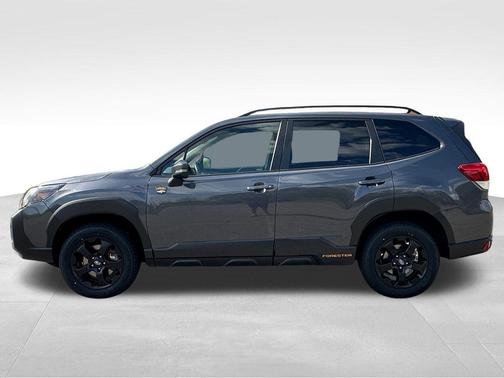Magnetite Gray Metallic 2022 Subaru Forester Wilderness