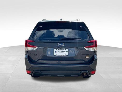 Magnetite Gray Metallic 2022 Subaru Forester Wilderness