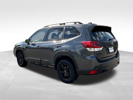 Magnetite Gray Metallic 2022 Subaru Forester Wilderness