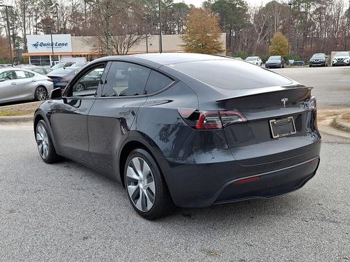 2024 Tesla Model Y Long Range Dual Motor All-Wheel Drive