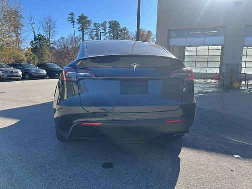 2024 Tesla Model Y Long Range Dual Motor All-Wheel Drive