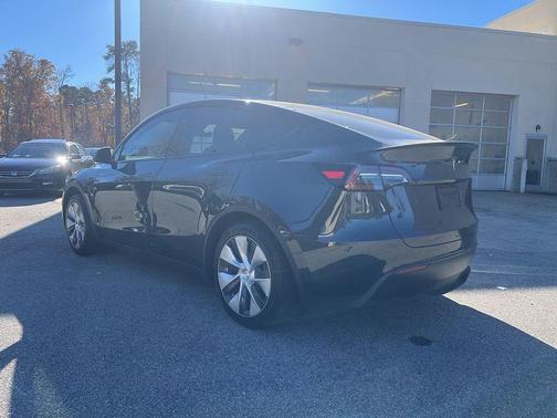 2024 Tesla Model Y Long Range Dual Motor All-Wheel Drive