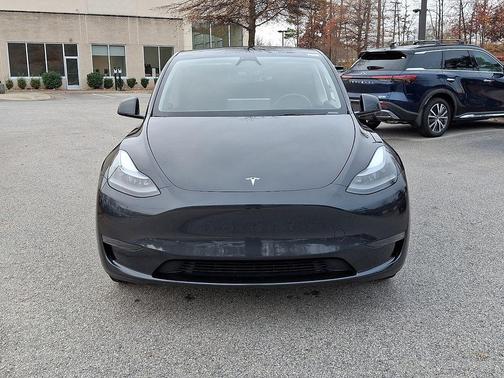 2024 Tesla Model Y Long Range Dual Motor All-Wheel Drive