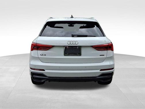 Glacier White Metallic 2020 Audi Q3 45 S line Prestige
