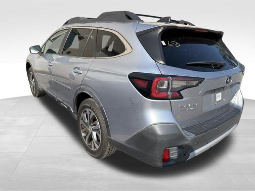 Ice Silver Metallic 2020 Subaru Outback Limited