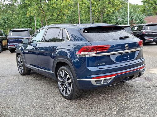 2022 Volkswagen Atlas Cross Sport 3.6L V6 SEL Premium R-Line