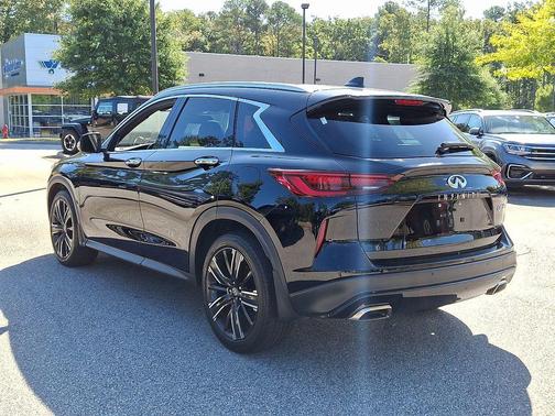 2022 INFINITI QX50 LUXE