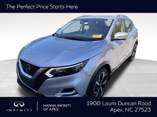 Brilliant Silver Metallic 2020 Nissan Rogue Sport SL