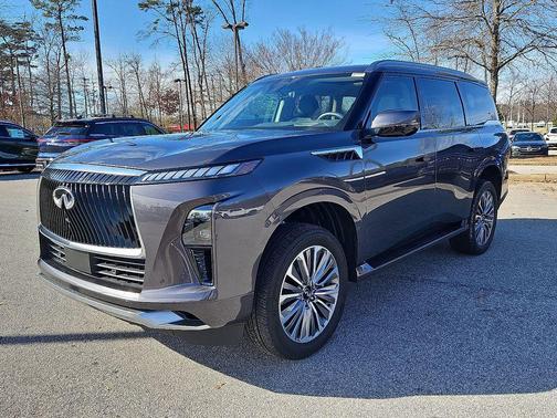 2025 INFINITI QX80 Luxe