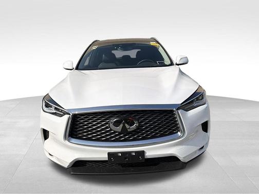 Lunar White 2025 INFINITI QX50 Luxe AWD