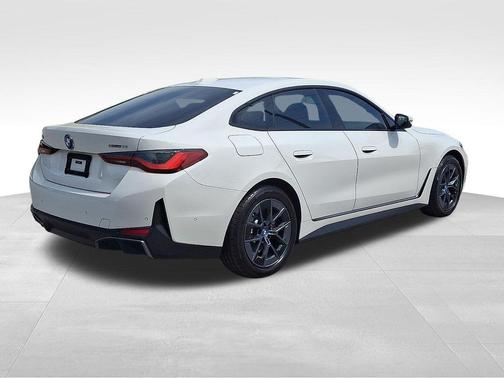Alpine White 2023 BMW i4 Gran Coupe eDrive35