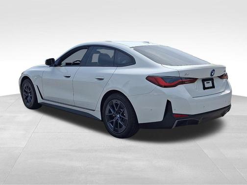 Alpine White 2023 BMW i4 Gran Coupe eDrive35