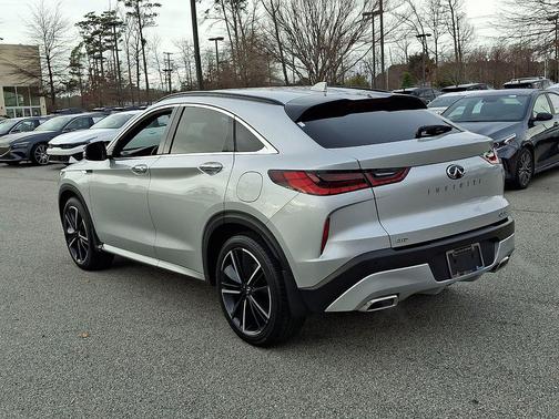2022 INFINITI QX55 LUXE