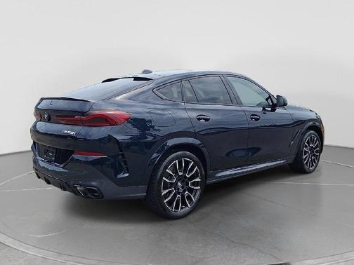 Carbon Black Metallic 2024 BMW X6 M60i