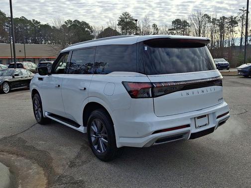 2026 INFINITI QX80 PURE AWD